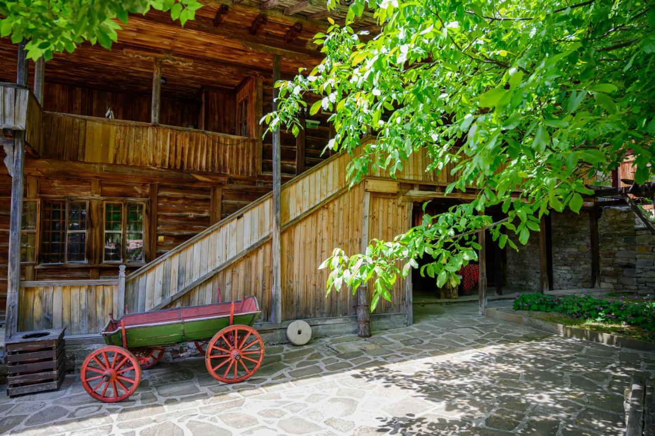 Guest Houses "Zlatna Oresha - Complex" Zheravna Exterior photo