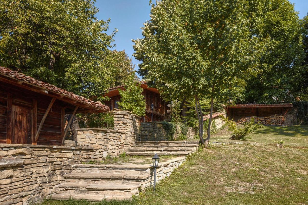 Guest Houses "Zlatna Oresha - Complex" Zheravna Exterior photo